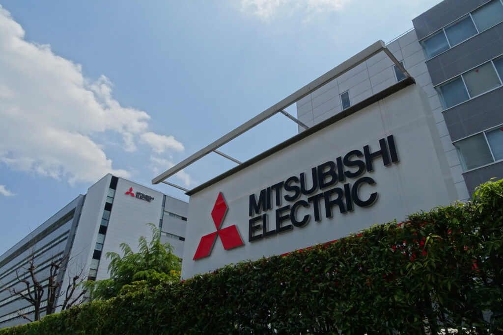 三菱電機が仕掛ける「光半導体3倍計画」──AIデータセンター時代のポートフォリオ転換