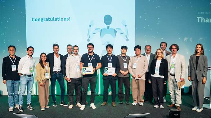 Infineon、人型ロボット分野のスタートアップコンテスト受賞者を発表　伊AdapTronicsが優勝
